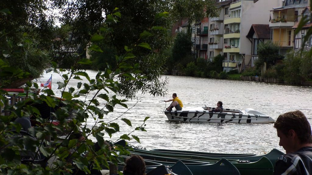 mit Tretboot auf der Lahn